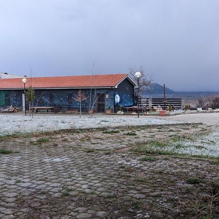 Хостел Rifugio Silone Pescina Экстерьер фото